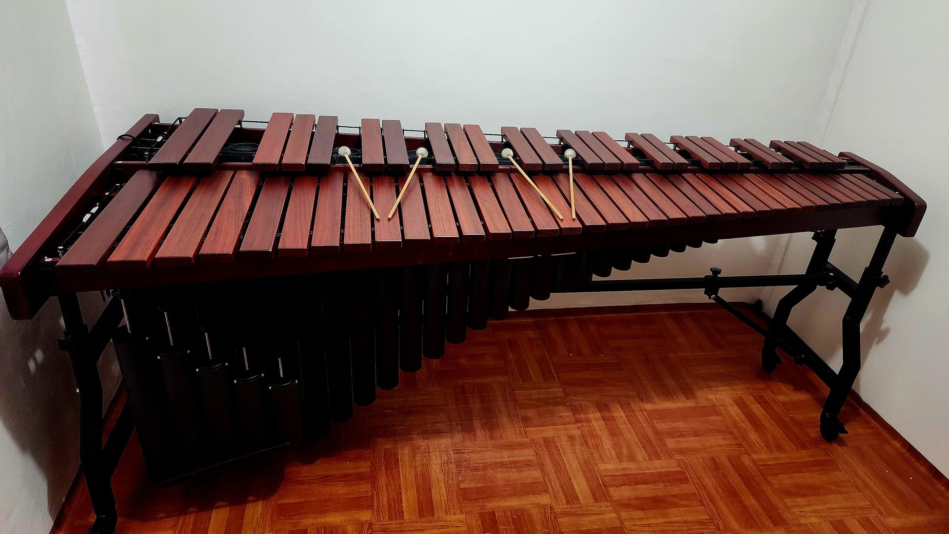 Monkmanstudios "MK-Omnia" 5 Octave Rosewood Marimba